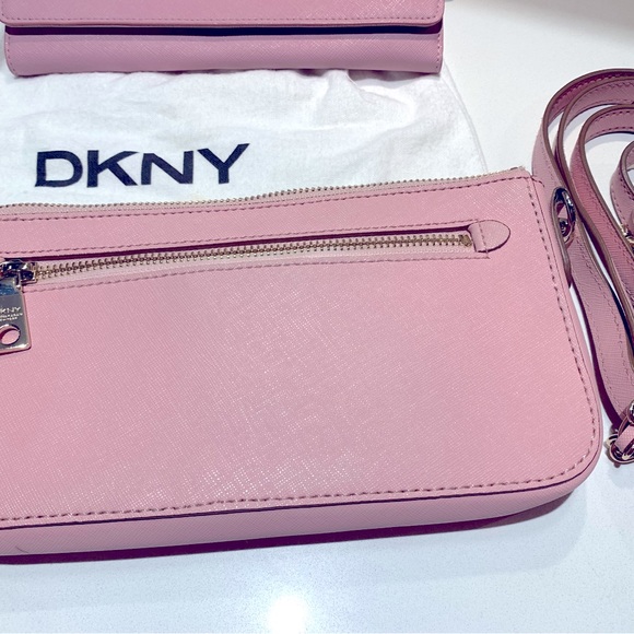 DKNY should bag - Picture 6 of 7